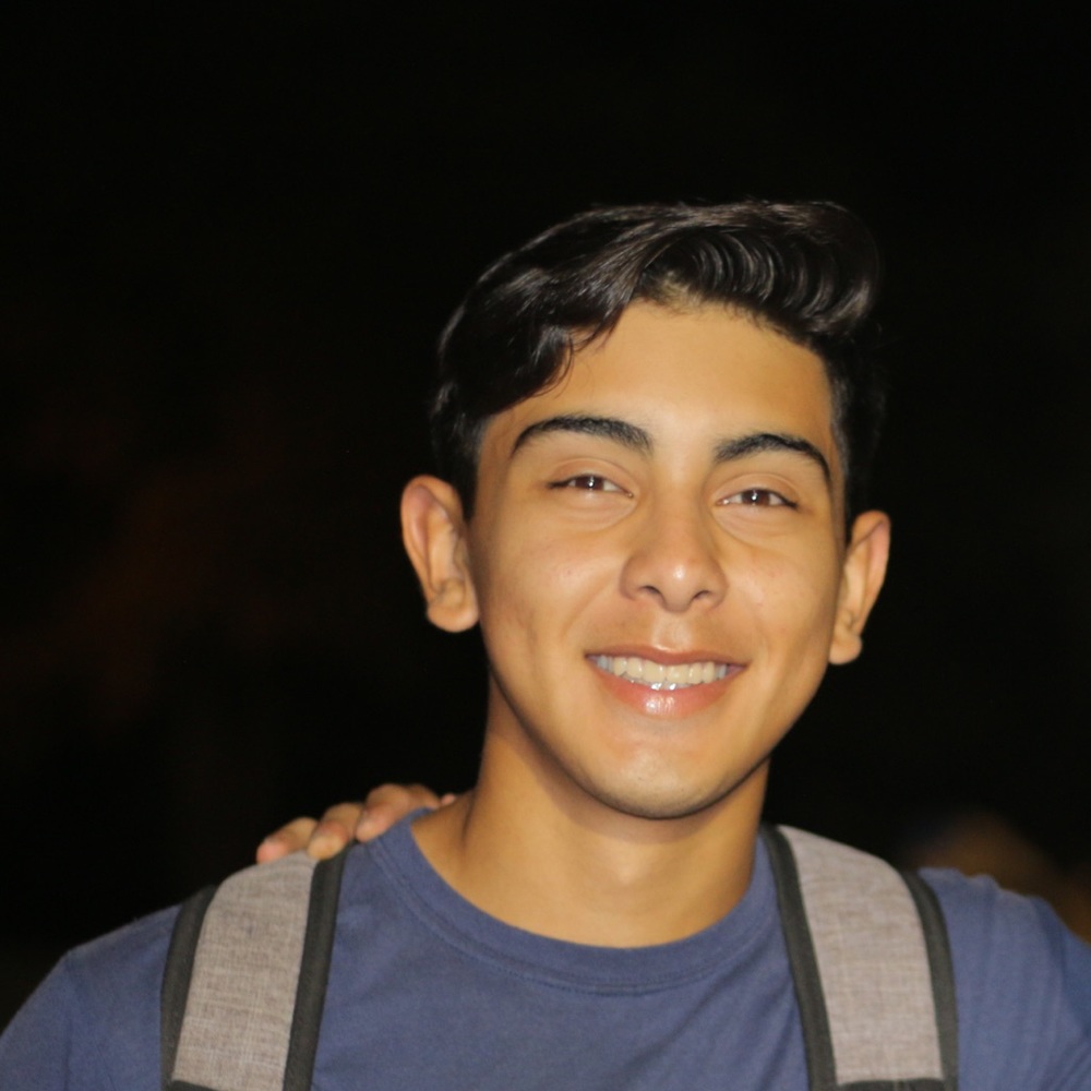 Meet your Posher, Alejandro